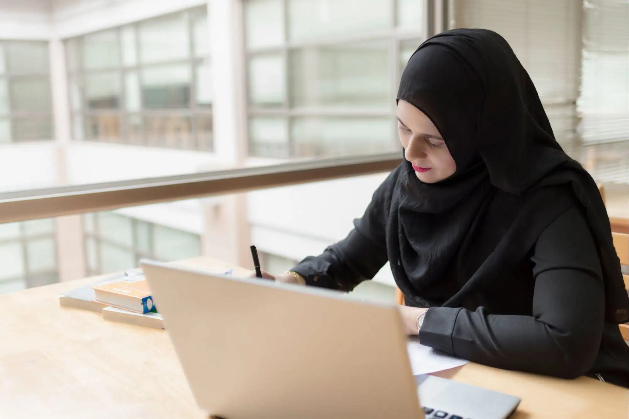 Arabic Classes for Adults Explore the Best Learning Options